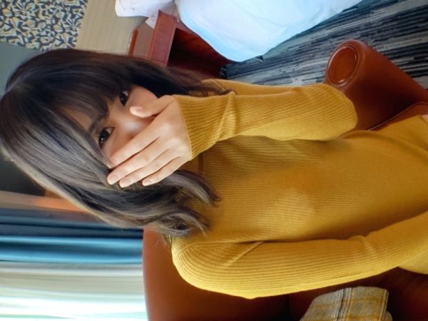 【素人×メイド】普段はメイドカフェで働く美人さんが自慢の裸体を披露♡初めての巨根をメリメリ挿入され悶絶イキ♡