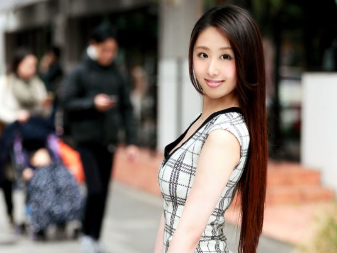 【女子大生×素人】拘束された状態でチンポをしゃぶる姿がエロ過ぎ！その後も無理やりおまんこにチンポねじ込まれ大喜び！ｗ