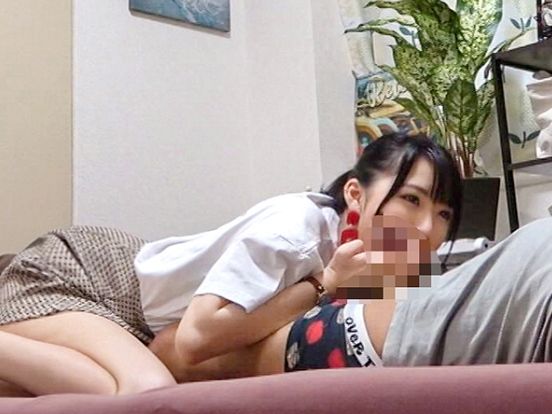 【素人×隠し撮り】お持ち帰りした女の子は清純系に見えたド変態！？お尻をいじってあげると大きな喘ぎ声が…！