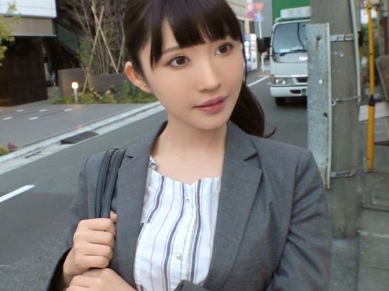 【素人×筆おろし】音楽教師をしている黒髪のお姉さんがエロ過ぎる！童貞君はタジタジでなすがまま…？