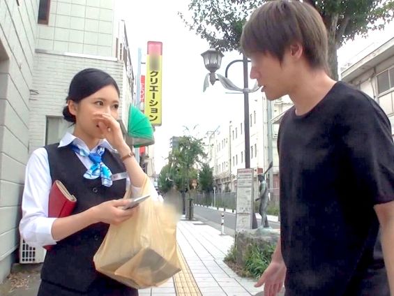 【制服美人お姉さん】真面目なお姉さんが制服姿でエロスイッチが入った！オナニーを週7回するスケベな美人お姉さんとセックス♪