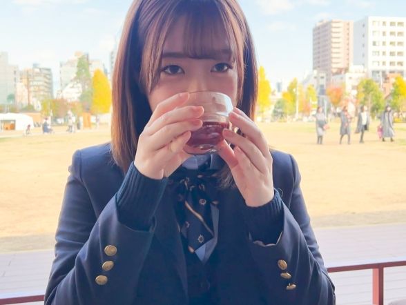 【10代♡汗だくJK】 部活後のムレムレな体を拘束プレイ！ 初めての手錠で敏感なアソコを激しく責めまくり！