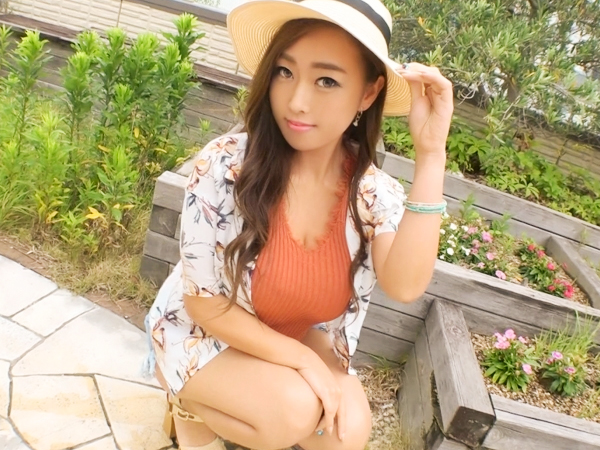 【欲求不満な人妻の初体験】 30代巨乳妻がAVデビュー！ 溜まった性欲を解放して他人棒でイキまくり♡