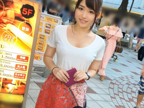 【素人】エステティシャンの激カワ美女に声をかけホテルに連れ込みマッサージもセックスもしてもらいましたｗｗｗ