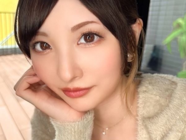 【スレンダー爆尻SEX】色白肌の美少女が甘えるイチャラブ快感に溺れる！エロい表情と圧巻の95cmヒップに興奮必至！