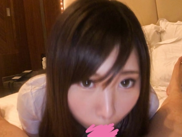 【素人】ねっとりじっくりとおチンポを舐めあげてくれたのは二十歳の素人娘でした！いやらしさもエロスもギュッと詰まってる！