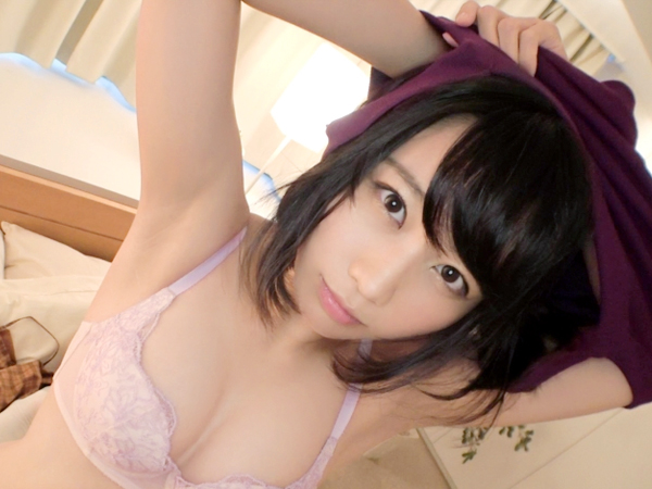 【上京娘の初体験】『恥ずかしい…』田舎育ちのウブっ娘が初対面の男とハメ撮りSEX！ 都会のチンポに戸惑いながらも、おまんこを激しく突かれて感じる姿がエロかわいい！♥︎