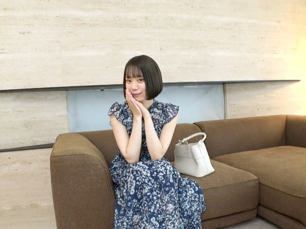 ＜JD＞黒髪ショートでつるペタ微乳の清楚系美少女♫手マンで大洪水の敏感体質♡毛無マンコにナマ挿入で鬼突きで痙攣絶頂♪