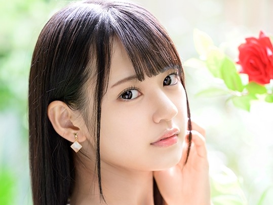 【スレンダー美少女のザーメンまみれ】『やだ…汚れちゃう…』可愛い顔を歪ませながら、ドロッとした精液を顔射されちゃう！スレンダーなカラダにザーメンが絡みつき、美少女が汚されていく♡