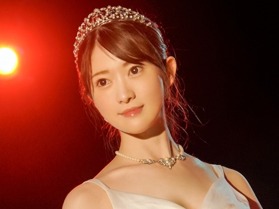 【キャンパスで淫乱覚醒】ミスキャン美女が先輩チンポにメロメロ♥大好きな先輩に激しく突かれて、セックスまみれのキャンパスライフ！！