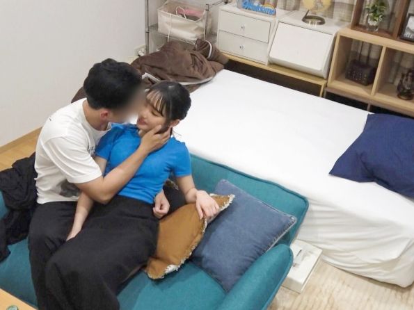 【SNSナンパで清楚系JDをゲット】『えっ…そんなつもりじゃ…』小柄で可愛い女子大生がオフパコで大胆に！騎乗位で腰振りまくる姿がエロすぎる！！