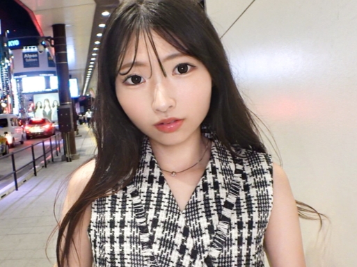 【バックで絶頂】色白スレンダー美少女、バックから激しく突かれて敏感おマンコがビショビショ！硬く勃起したチ●ポで奥まで貫かれ、感じまくる姿がエロすぎる！喘ぎ声が止まらない、バックピストンでイキ乱れる！♡