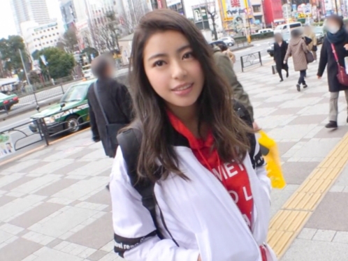 【むっちり巨乳娘の淫乱覚醒】『気持ち良すぎる…』ナンパしたエチエチボディの女の子がパイパンマンコをクンニ＆手マンで責められ、濡れ濡れに！巨乳を揺らしながら感じまくる姿は必見！！♡