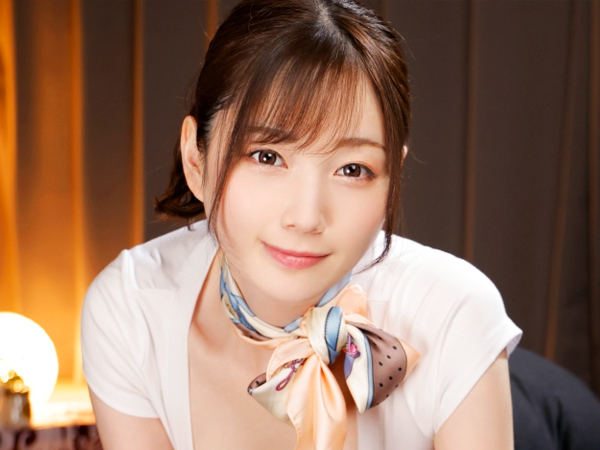 【裏切りメンエス嬢の実態】リピ率100％の癒し系セラピストが客のチ○ポにメロメロ♡盗撮カメラが捉えた禁断のSEX！本番NGのはずが…誘惑に負けて本気モード！！