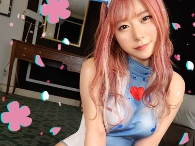 【巨乳ギャル】派手な髪色明るい性格！そして飛びっきりビッチなおっぱい！もうゆっさゆっさしてくるので舐め吸いパラダイス！